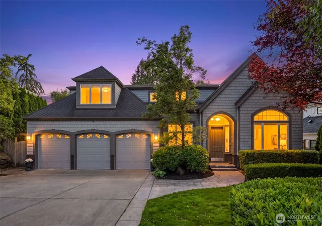 Photo 1 of Single family home for sale at 3039 92nd Place Ne, Clyde Hill, WA 98004 | MLS# NWM2569425 | Listing updated on 2026-10-03