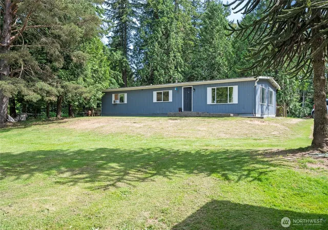 Photo 3 of Sale Pending at 3233 Loomis Trl Rd, Custer, WA 98240 | MLS# NWM2569443 | Listing updated on 2026-09-25