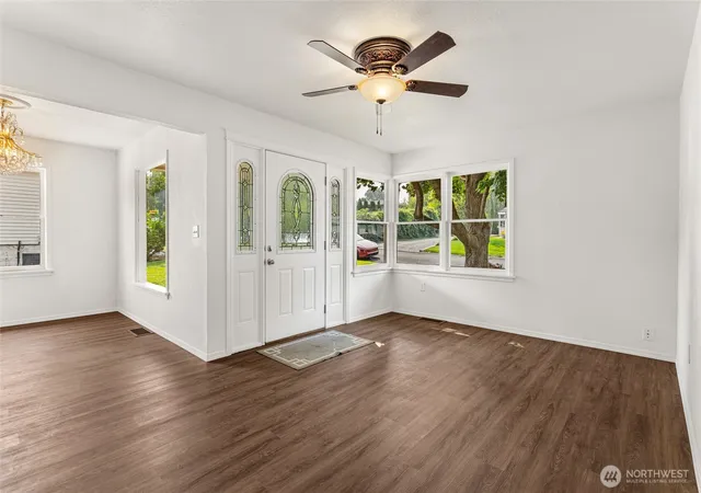 Photo 3 of Sale Pending at 615 S 21st Avenue, Yakima, WA 98902 | MLS# NWM2569540 | Listing updated on 2026-09-26