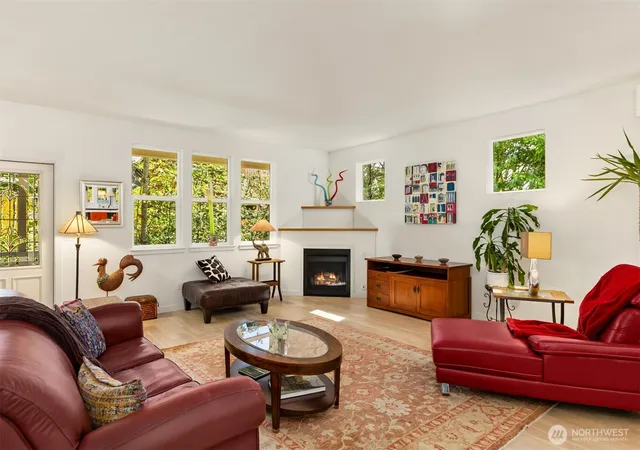 Photo 4 of Single family home for sale at 720 Fords Ct NW, Bainbridge Island, WA 98110 | MLS# NWM2569560 | Listing updated on 2026-09-29