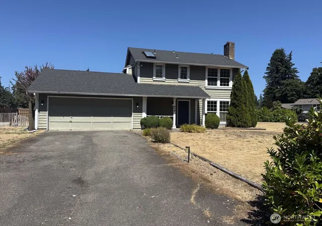 Photo 2 of Contingent at 417 161st Street Ct E, Tacoma, WA 98445 | MLS# NWM2569578 | Listing updated on 2026-09-23