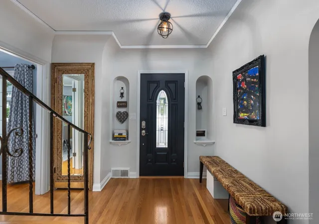 Photo 3 of Single family home for sale at 324 N Yakima Ave, Tacoma, WA 98403 | MLS# NWM2569629 | Listing updated on 2026-09-23