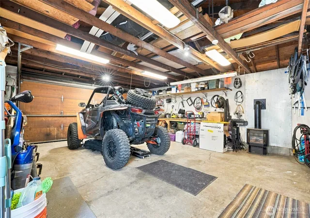 Photo 3 of Single family home for sale at 218 Evergreen St, Mount Vernon, WA 98273 | MLS# NWM2569643 | Listing updated on 2026-09-24
