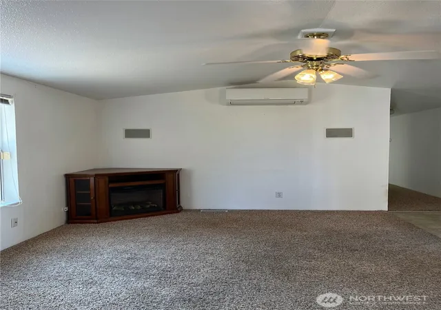 Photo 3 of Manufactured home for sale at 23811 101st Avenue E #16, Graham, WA 98338 | MLS# NWM2569796 | Listing updated on 2026-09-23