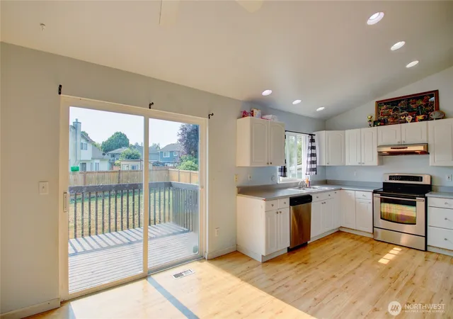 Photo 4 of Single family home for sale at 15355 Heintz Ave Se, Monroe, WA 98272 | MLS# NWM2569813 | Listing updated on 2026-10-01