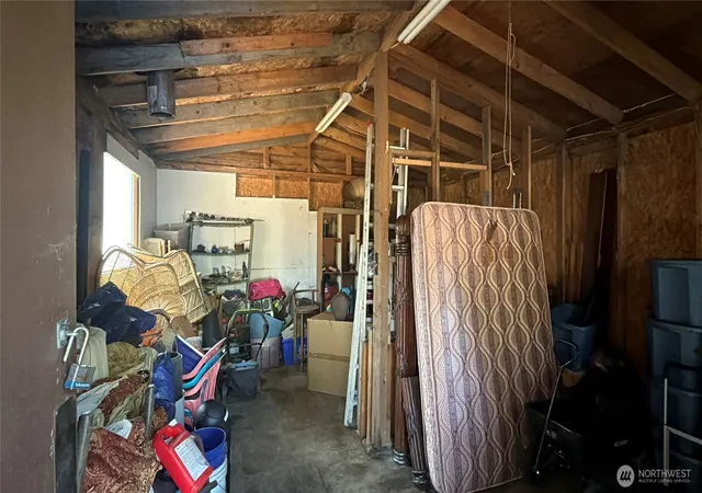Photo 2 of Sale Pending at 190 Ne Caption Hook Dr, Belfair, WA 98528 | MLS# NWM2569920 | Listing updated on 2026-09-27