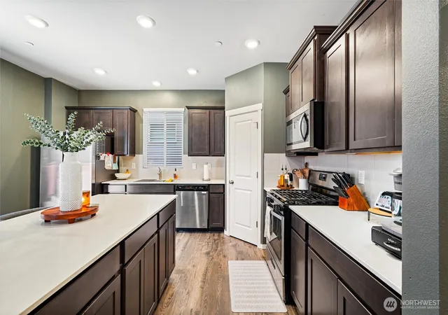 Photo 4 of Single family home for sale at 18625 110th Avenue E, Puyallup, WA 98374 | MLS# NWM2569928 | Listing updated on 2026-09-25