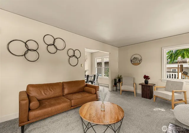 Photo 4 of Sale Pending at 938 Washington St, Wenatchee, WA 98801 | MLS# NWM2570000 | Listing updated on 2026-09-11