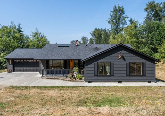 Photo 3 of Sale Pending at 198 Star Rd, Kalama, WA 98625 | MLS# NWM2570097 | Listing updated on 2026-09-14
