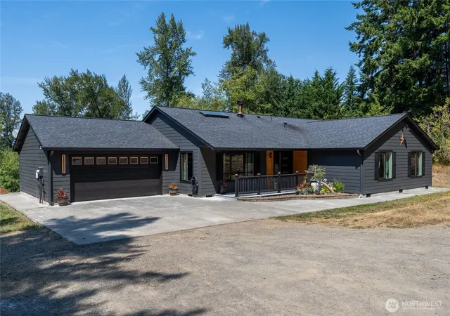Photo 3 of Sale Pending at 198 Star Rd, Kalama, WA 98625 | MLS# NWM2570097 | Listing updated on 2026-09-14