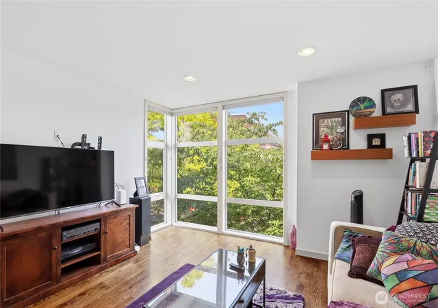 Photo 3 of Single family home for sale at 165 20th Avenue, Seattle, WA 98122 | MLS# NWM2570228 | Listing updated on 2026-09-23