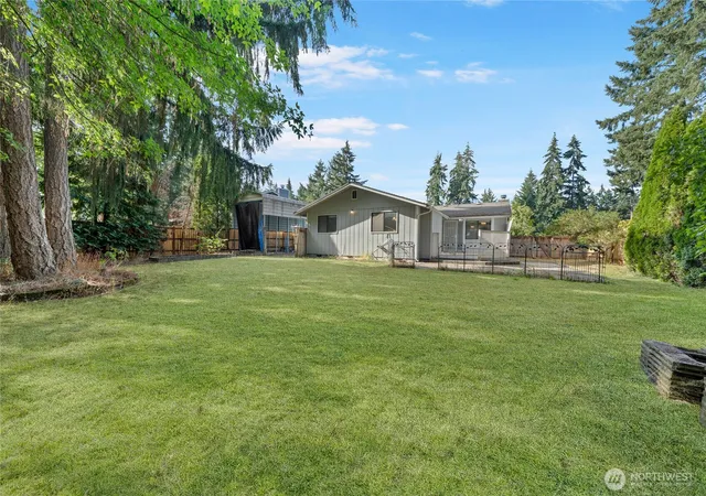 Photo 3 of Sale Pending at 8012 187th Street Ct E, Puyallup, WA 98375 | MLS# NWM2570235 | Listing updated on 2026-10-01