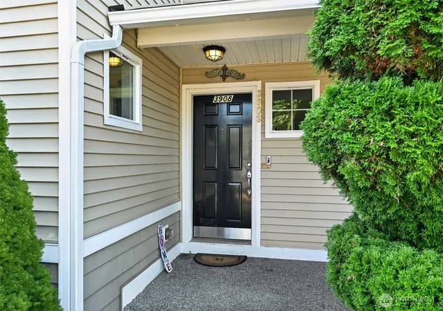 Photo 2 of Single family home for sale at 3908 153rd Place Se, Bothell, WA 98012 | MLS# NWM2570243 | Listing updated on 2026-09-23