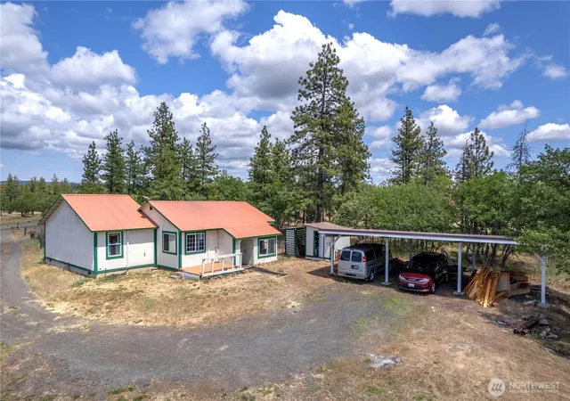 Photo 2 of Single family home for sale at 566 Woodlane Rd, Goldendale, WA 98620 | MLS# NWM2570277 | Listing updated on 2026-09-28