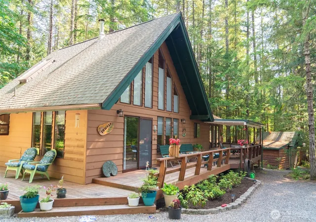 Photo 2 of Single family home for sale at 30 N Mt Jupiter Pl, Hoodsport, WA 98548 | MLS# NWM2570312 | Listing updated on 2026-09-23