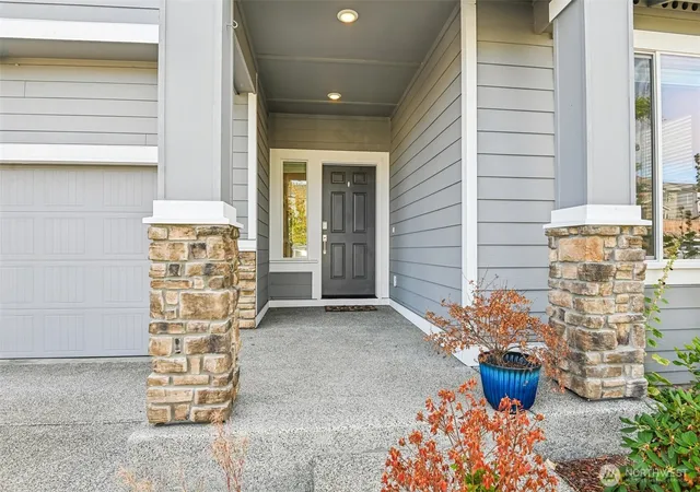 Photo 2 of Single family home for sale at 4410 Sail Ln Sw, Port Orchard, WA 98367 | MLS# NWM2570313 | Listing updated on 2026-09-23