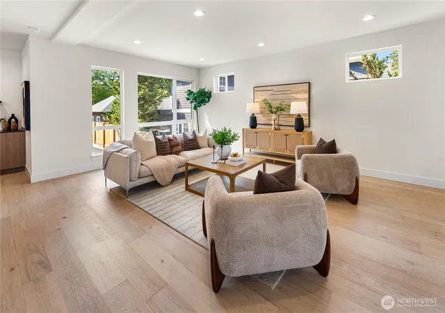 Photo 2 of Condo for sale at 613 18th Avenue E, Seattle, WA 98112 | MLS# NWM2570372 | Listing updated on 2026-09-29