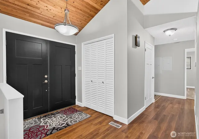 Photo 3 of Single family home for sale at 48 Clover St, Cathlamet, WA 98612 | MLS# NWM2570413 | Listing updated on 2026-09-17