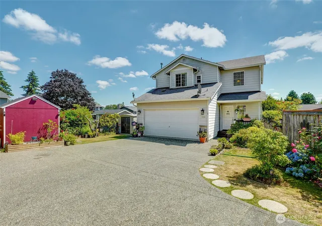 Photo 1 of Sale Pending at 929 149th Place Sw, Lynnwood, WA 98087 | MLS# NWM2570453 | Listing updated on 2026-10-02