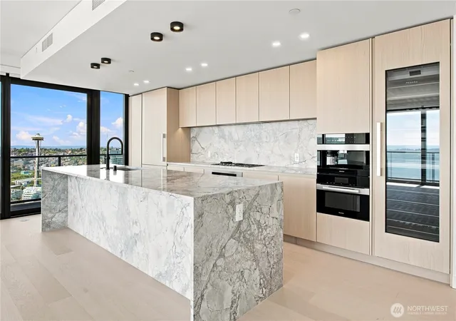 Photo 3 of Condo for sale at 300 Virginia St #4504, Seattle, WA 98101 | MLS# NWM2570565 | Listing updated on 2026-10-01