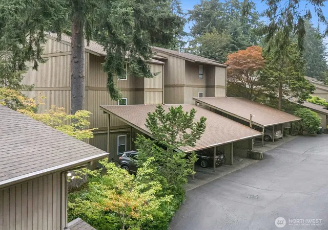 Photo 3 of Condo for sale at 8511 Main St #205, Edmonds, WA 98026 | MLS# NWM2570596 | Listing updated on 2026-09-24
