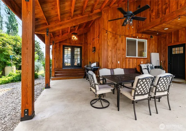 Photo 4 of Sale Pending at 810 H St Rd, Lynden, WA 98264 | MLS# NWM2570597 | Listing updated on 2026-09-21