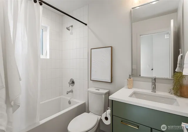 Photo 4 of Single family home for sale at 8039 Wallingford Ave N #B, Seattle, WA 98103 | MLS# NWM2570605 | Listing updated on 2026-10-01