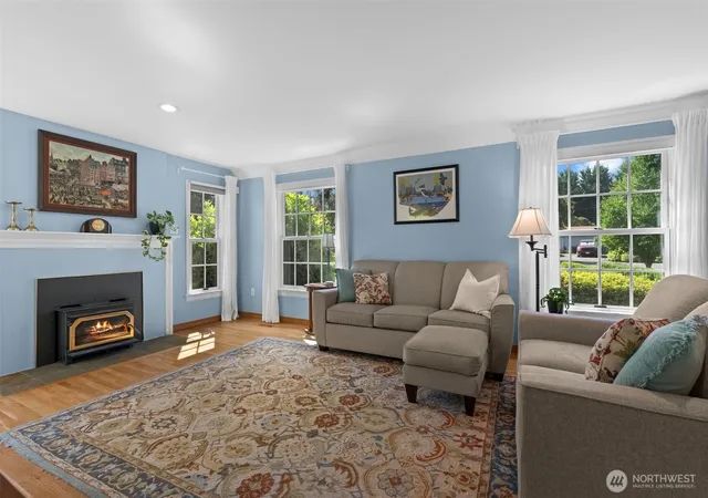 Photo 4 of Single family home for sale at 1867 Gossard St, Enumclaw, WA 98022 | MLS# NWM2570631 | Listing updated on 2026-09-24