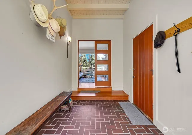 Photo 3 of Single family home for sale at 2021 Walnut St, Port Townsend, WA 98368 | MLS# NWM2570655 | Listing updated on 2026-10-01