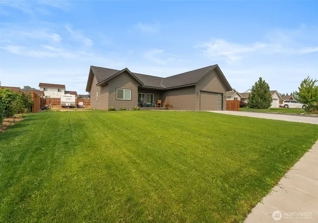 Photo 1 of Single family home for sale at 158 Saratoga Ln, Malaga, WA 98828 | MLS# NWM2570674 | Listing updated on 2026-09-28