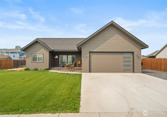 Photo 3 of Single family home for sale at 158 Saratoga Ln, Malaga, WA 98828 | MLS# NWM2570674 | Listing updated on 2026-09-28