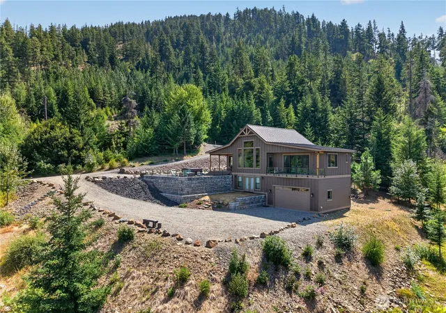 Photo 3 of Sale Pending at 261 Anders Dr, Cle Elum, WA 98922 | MLS# NWM2570779 | Listing updated on 2026-09-25
