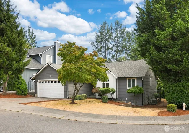Photo 1 of Sale Pending at 21642 117th Pl Se, Kent, WA 98031 | MLS# NWM2570891 | Listing updated on 2026-09-26