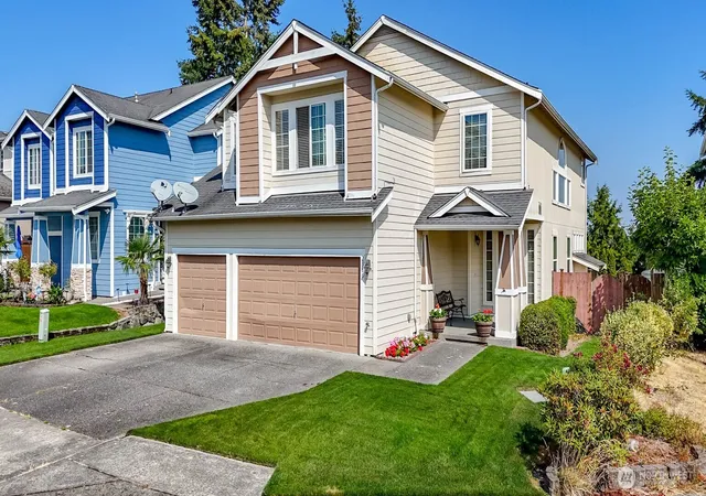 Photo 3 of Single family home for sale at 2986 S 296th Street, Federal Way, WA 98003 | MLS# NWM2571178 | Listing updated on 2026-09-23
