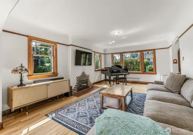 Photo 2 of Single family home for sale at 1115 N Cedar St, Tacoma, WA 98406 | MLS# NWM2571255 | Listing updated on 2026-09-24