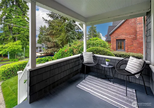 Photo 4 of Single family home for sale at 5761 35th Avenue NE, Seattle, WA 98105 | MLS# NWM2571257 | Listing updated on 2026-09-22