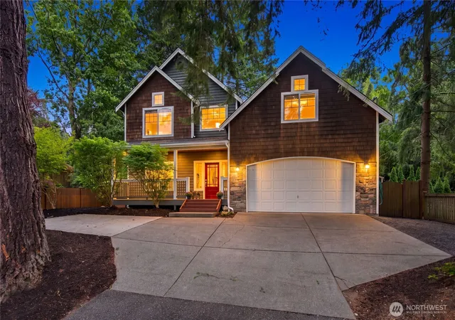 Photo 2 of Sale Pending at 19028 37th Avenue Ne, Lake Forest Park, WA 98155 | MLS# NWM2571264 | Listing updated on 2026-09-25