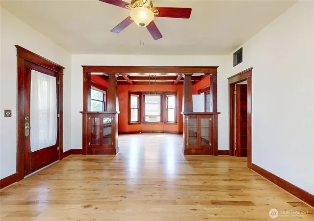 Photo 3 of Single family home for sale at 546 Locust St, Walla Walla, WA 99362 | MLS# NWM2571331 | Listing updated on 2026-09-21