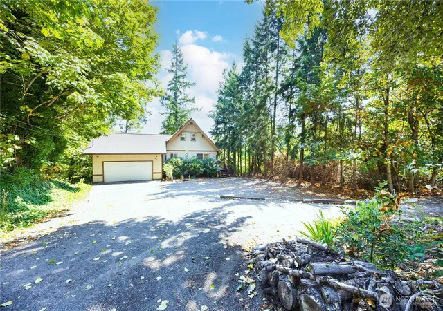 Photo 2 of Contingent at 4320 King Ave, Bellingham, WA 98226 | MLS# NWM2571334 | Listing updated on 2026-09-28