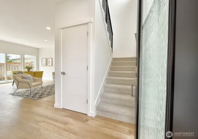 Photo 4 of Townhouse for sale at 708 N 102nd Street #2, Seattle, WA 98133 | MLS# NWM2571453 | Listing updated on 2026-10-02