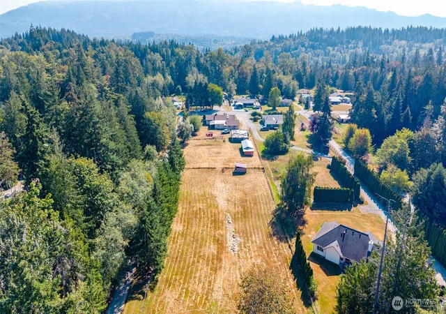 Photo 33 of Sale Pending at 849 Burlingame Rd, Mount Vernon, WA 98274 | MLS# NWM2571491 | Listing updated on 2026-10-19