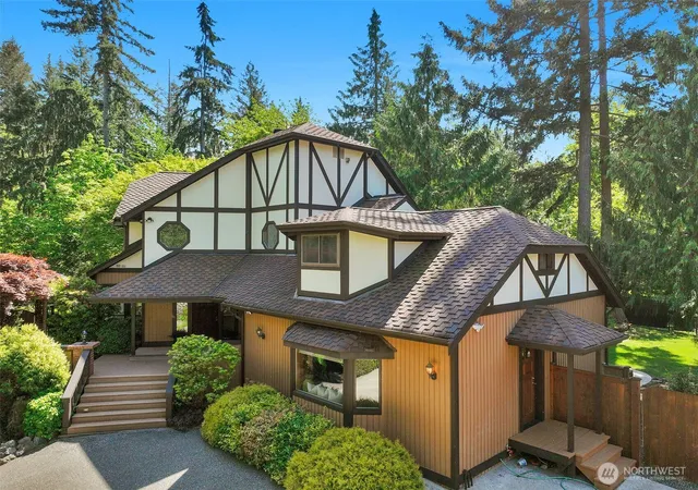 Photo 2 of Single family home for sale at 5204 178th Avenue E, Lake Tapps, WA 98391 | MLS# NWM2571519 | Listing updated on 2026-09-25