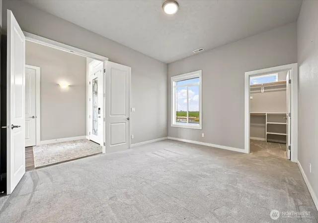 Photo 3 of Single family home for sale at 2075 Fraser Dr, Pasco, WA 99301 | MLS# NWM2571530 | Listing updated on 2026-09-25