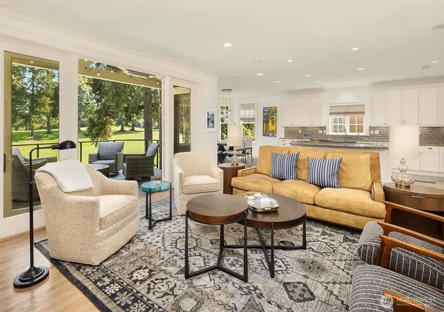 Photo 4 of Single family home for sale at 2018 Broadmoor Dr E, Seattle, WA 98112 | MLS# NWM2571532 | Listing updated on 2026-09-19