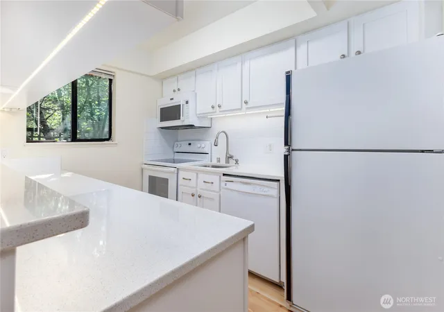 Photo 4 of Condo for sale at 8603 244Th St Sw #2A, Edmonds, WA 98026 | MLS# NWM2571594 | Listing updated on 2026-10-02