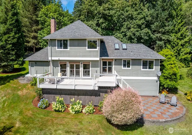 Photo 2 of Single family home for sale at 11243 Garland Ln, La Conner, WA 98257 | MLS# NWM2571631 | Listing updated on 2026-09-22