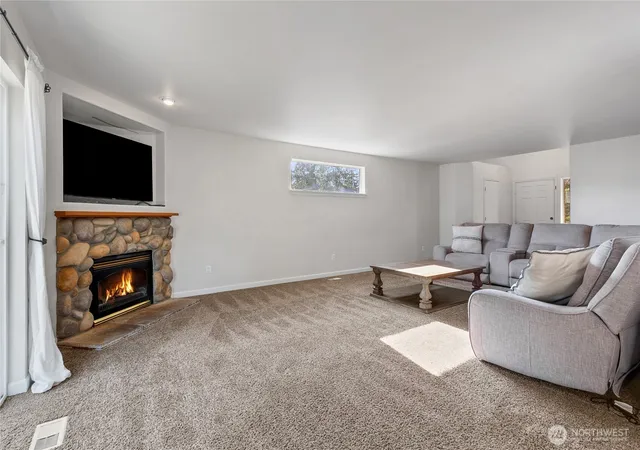 Photo 3 of Single family home for sale at 1212 192nd Street Ct E, Spanaway, WA 98387 | MLS# NWM2571652 | Listing updated on 2026-09-21