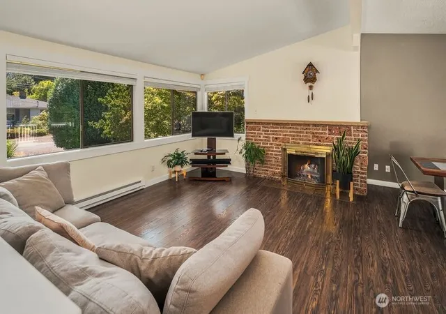 Photo 4 of Single family home for sale at 615 Pierce Ln NE, Tacoma, WA 98422 | MLS# NWM2571728 | Listing updated on 2026-09-22