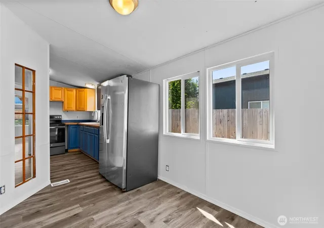 Photo 3 of Manufactured home for sale at 1239 Central Ave E, Tenino, WA 98589 | MLS# NWM2571759 | Listing updated on 2026-09-25