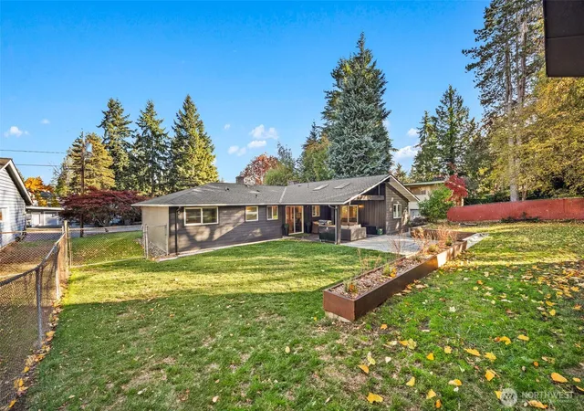 Photo 3 of Sale Pending at 19217 4th Avenue S, Des Moines, WA 98148 | MLS# NWM2571779 | Listing updated on 2026-09-25